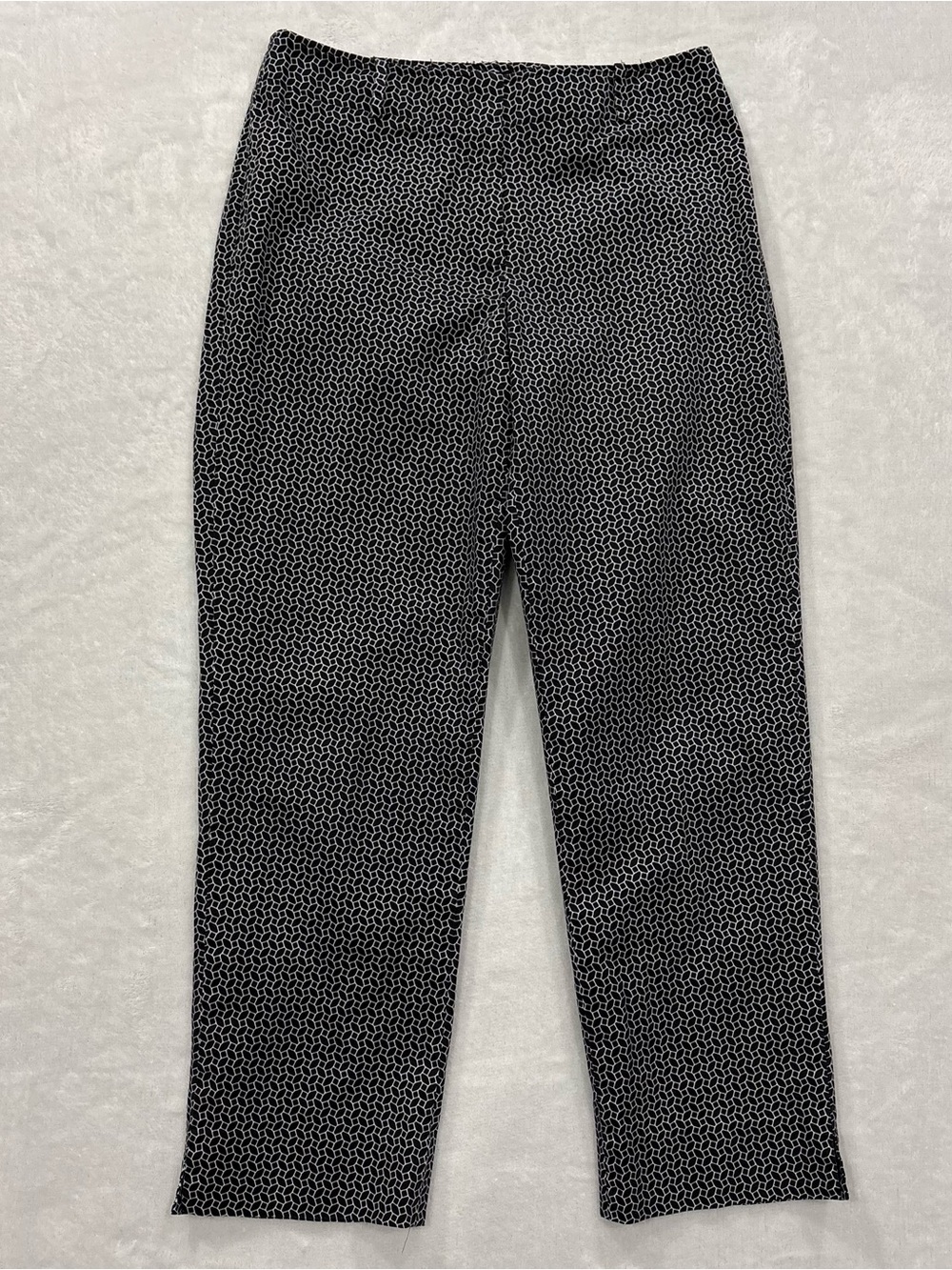 Talbots Black & White Geometric Print Ankle Pants Women’s Size 10 (30 in waist)